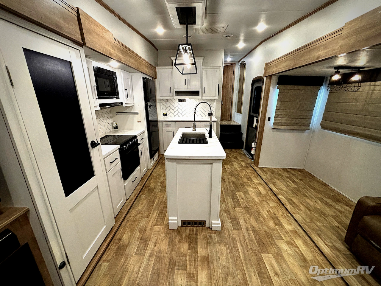 2023 Keystone Arcadia Super Lite 332SLRL Photo 4