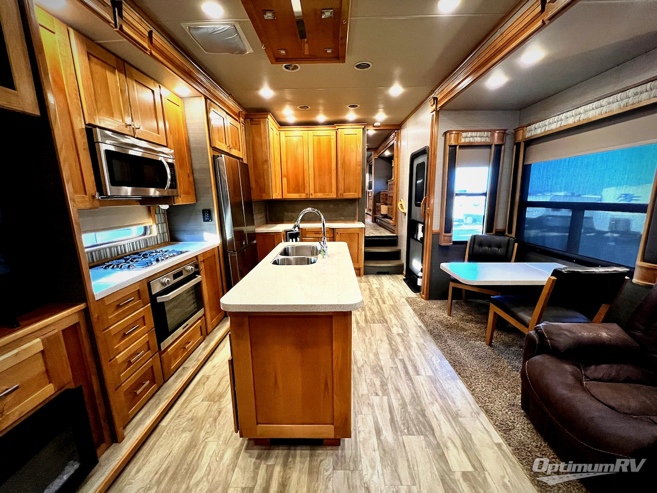 2020 VanLeigh Vilano 370GB Photo 5