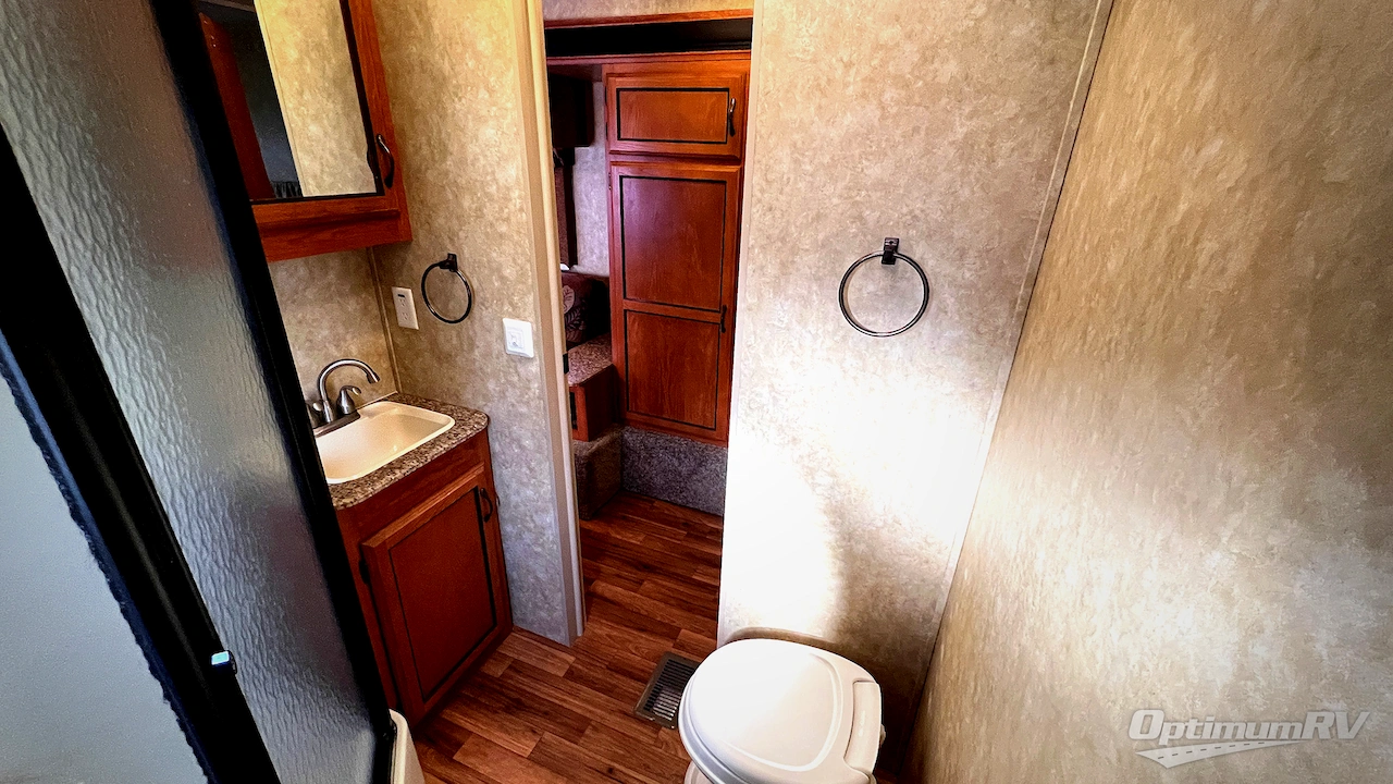 2012 Coachmen Catalina 25RKS Photo 9