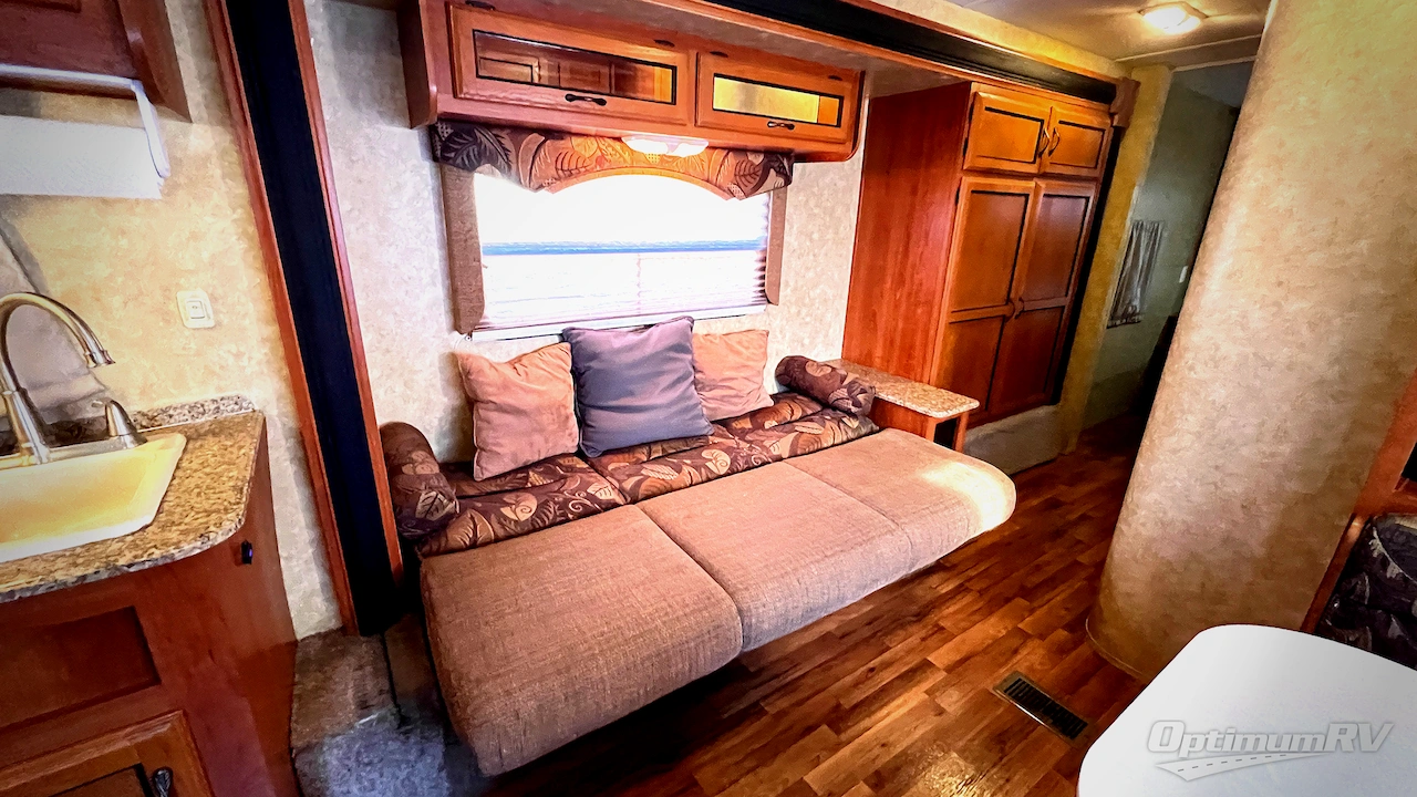 2012 Coachmen Catalina 25RKS Photo 12