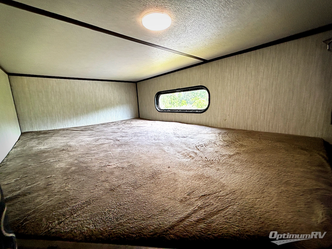 2019 Forest River Cherokee Alpha Wolf 26DBH-L Photo 13