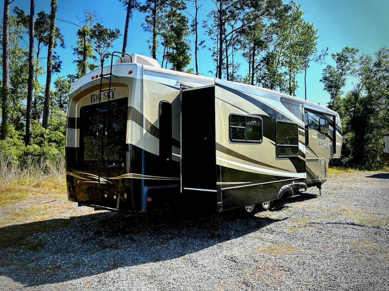 2012 Keystone Montana Big Sky 3455SA Photo 2