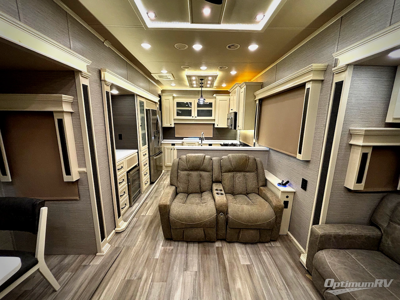 2022 VanLeigh Beacon 41LKB Photo 4