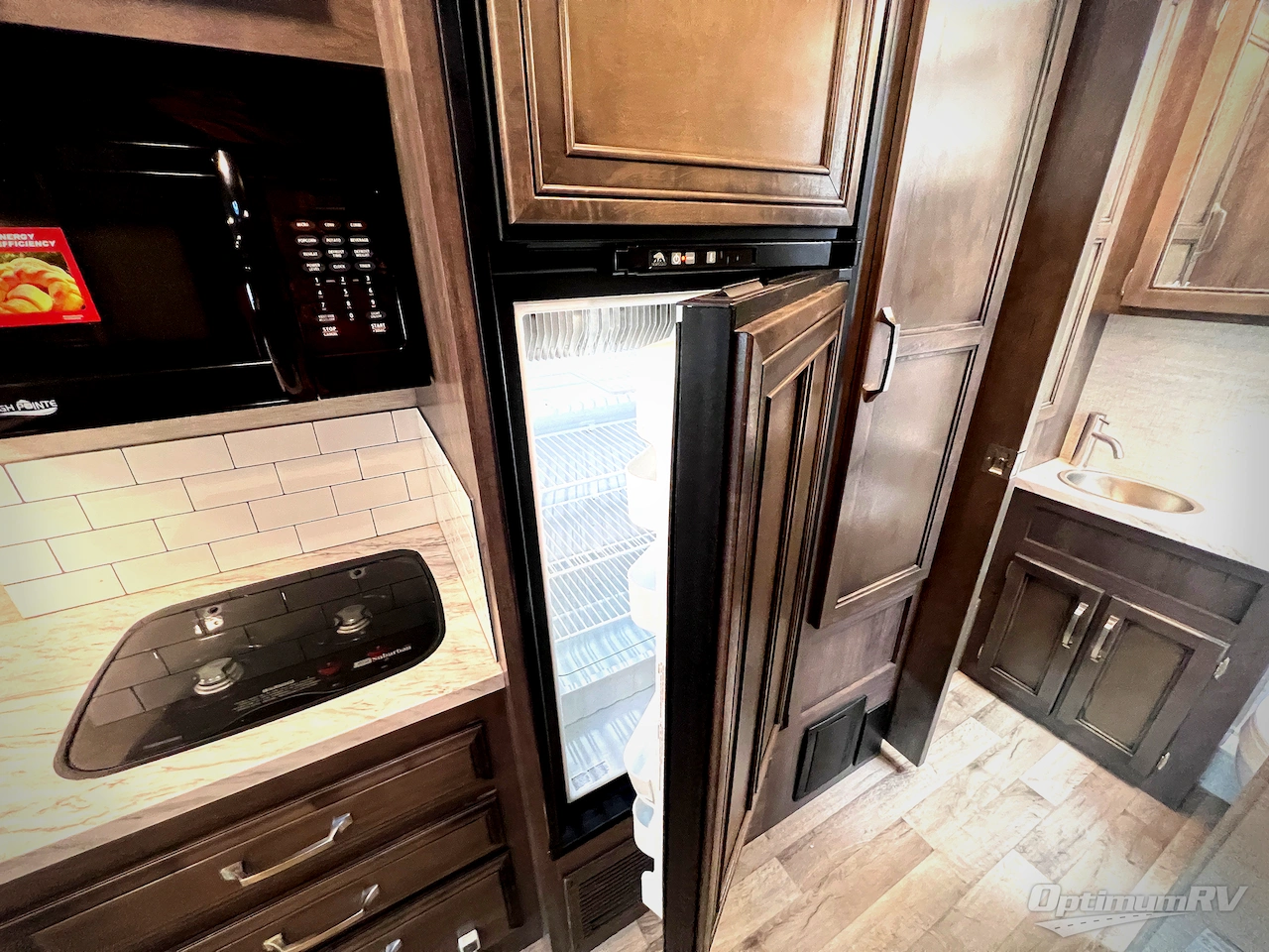 2023 Jayco Melbourne 24R Photo 8