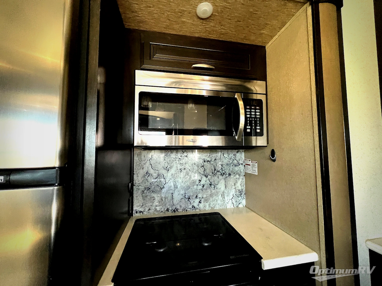 2016 Grand Design Momentum M-Class 350M Photo 10