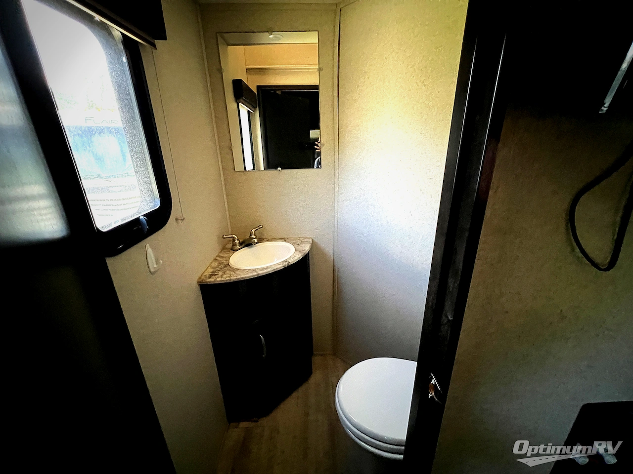 2016 Grand Design Momentum M-Class 350M Photo 15