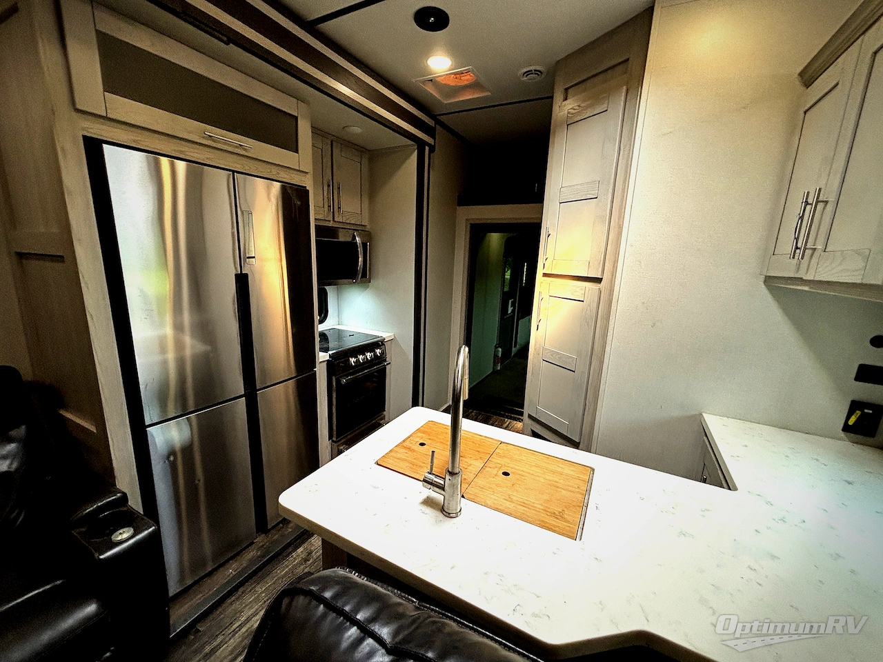 2022 Keystone Fuzion 430 Photo 6