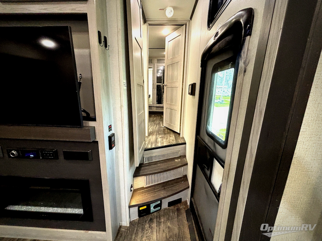 2022 Keystone Fuzion 430 Photo 7