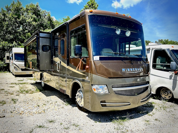 2013 Winnebago Sightseer 30A RV Photo 1