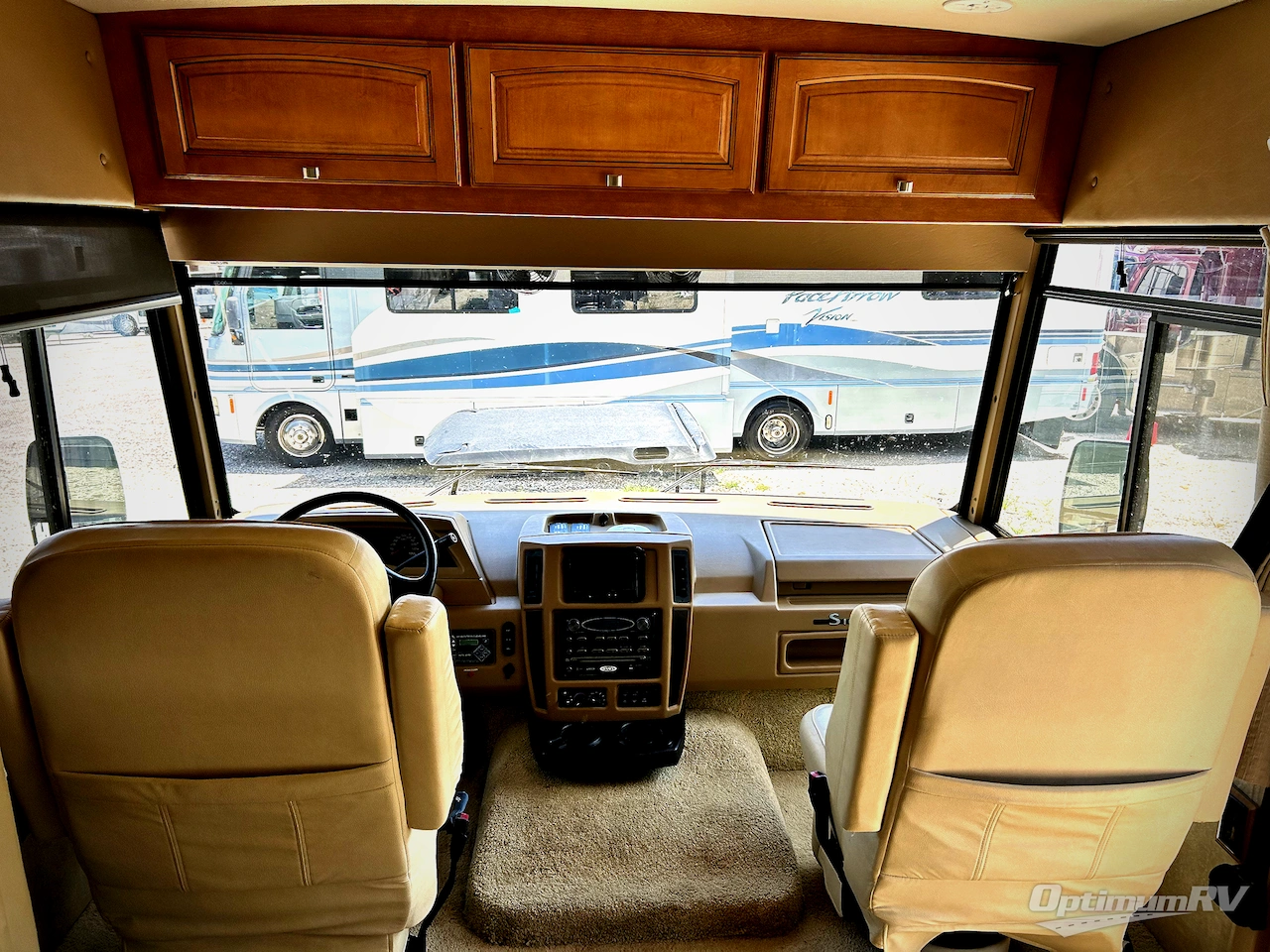 2013 Winnebago Sightseer 30A Photo 18