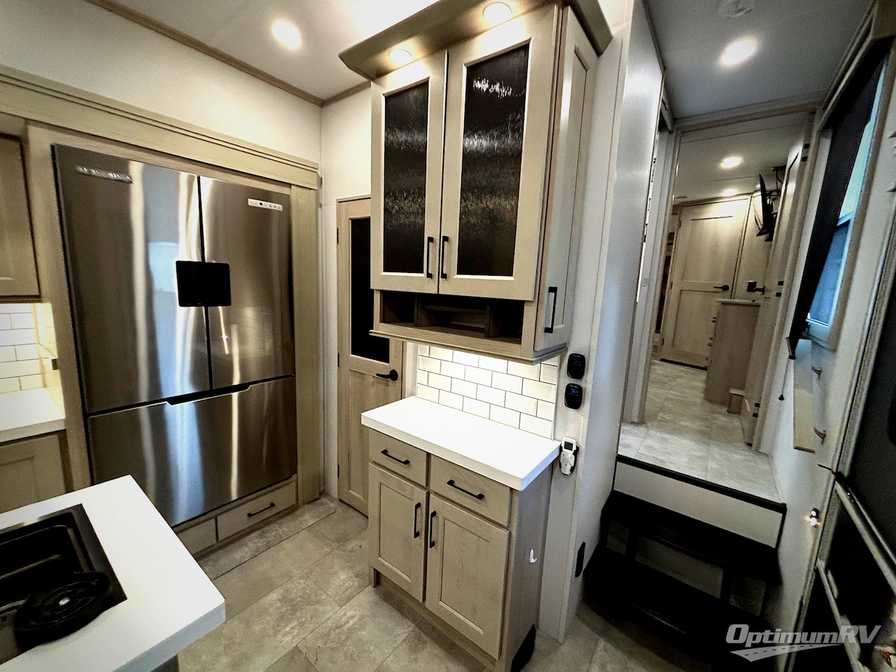 2025 Grand Design Solitude 391DL Photo 14