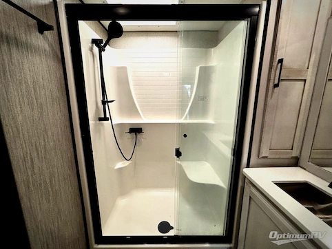 2022 KZ Durango Gold G356RLQ RV Photo 3