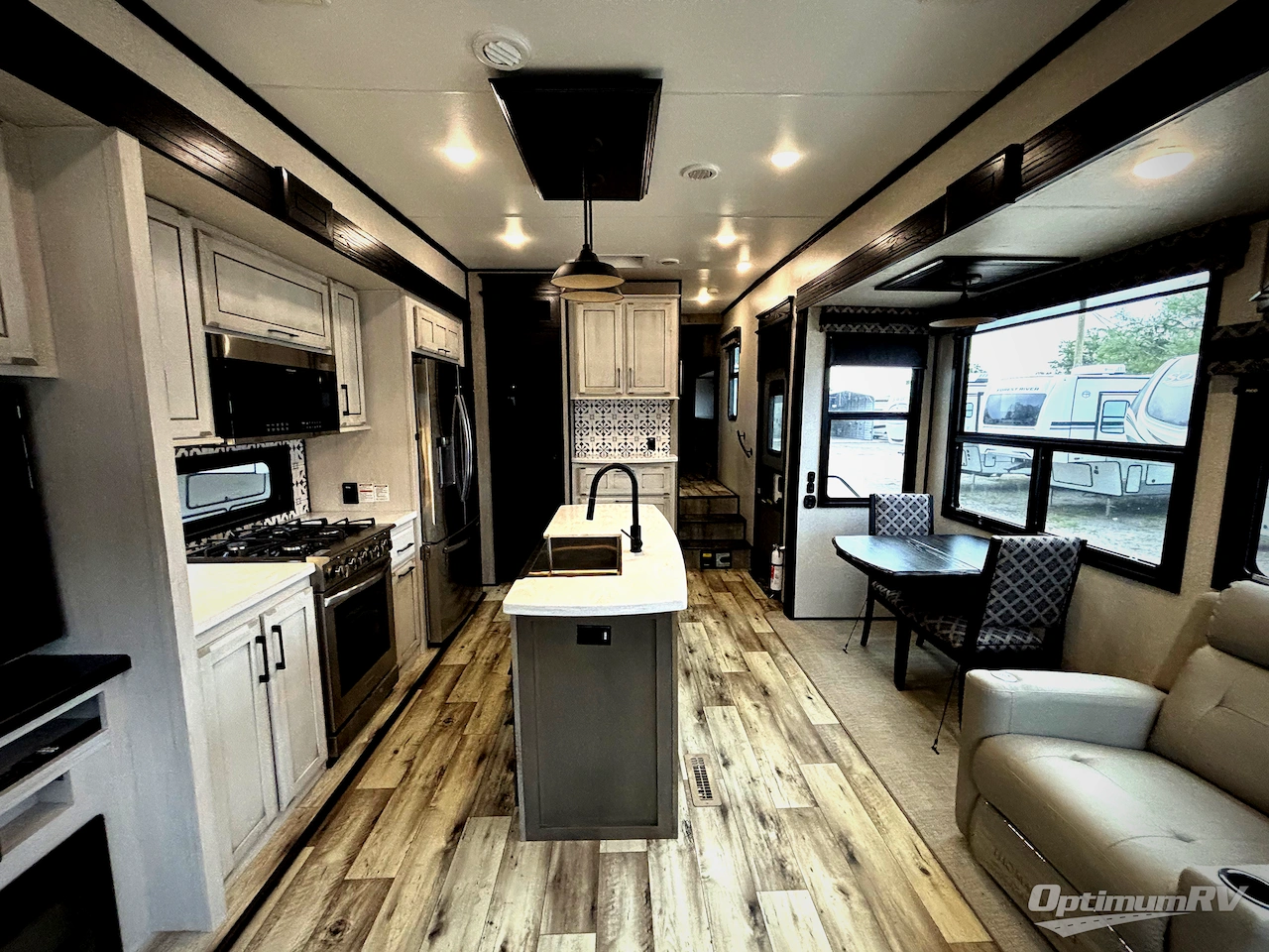 2022 KZ Durango Gold G356RLQ Photo 7
