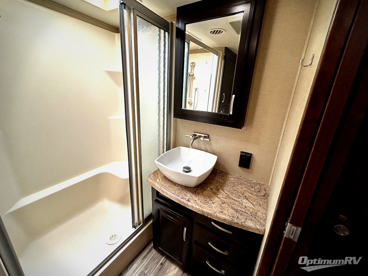 2015 Grand Design Solitude 369RL Photo 12