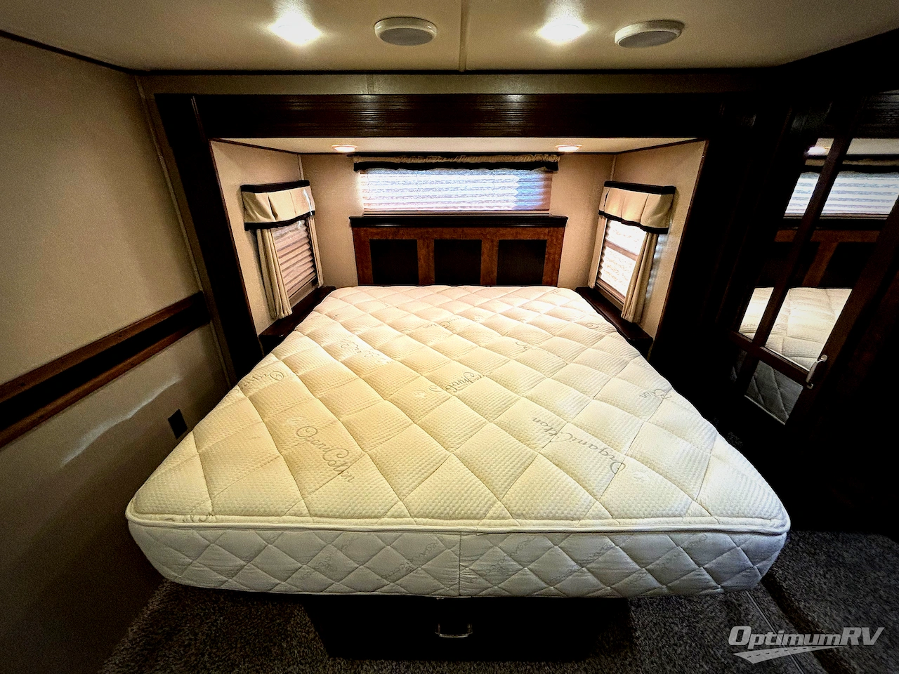 2015 Grand Design Solitude 369RL Photo 8