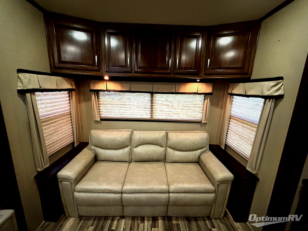 2015 Grand Design Solitude 369RL Photo 20