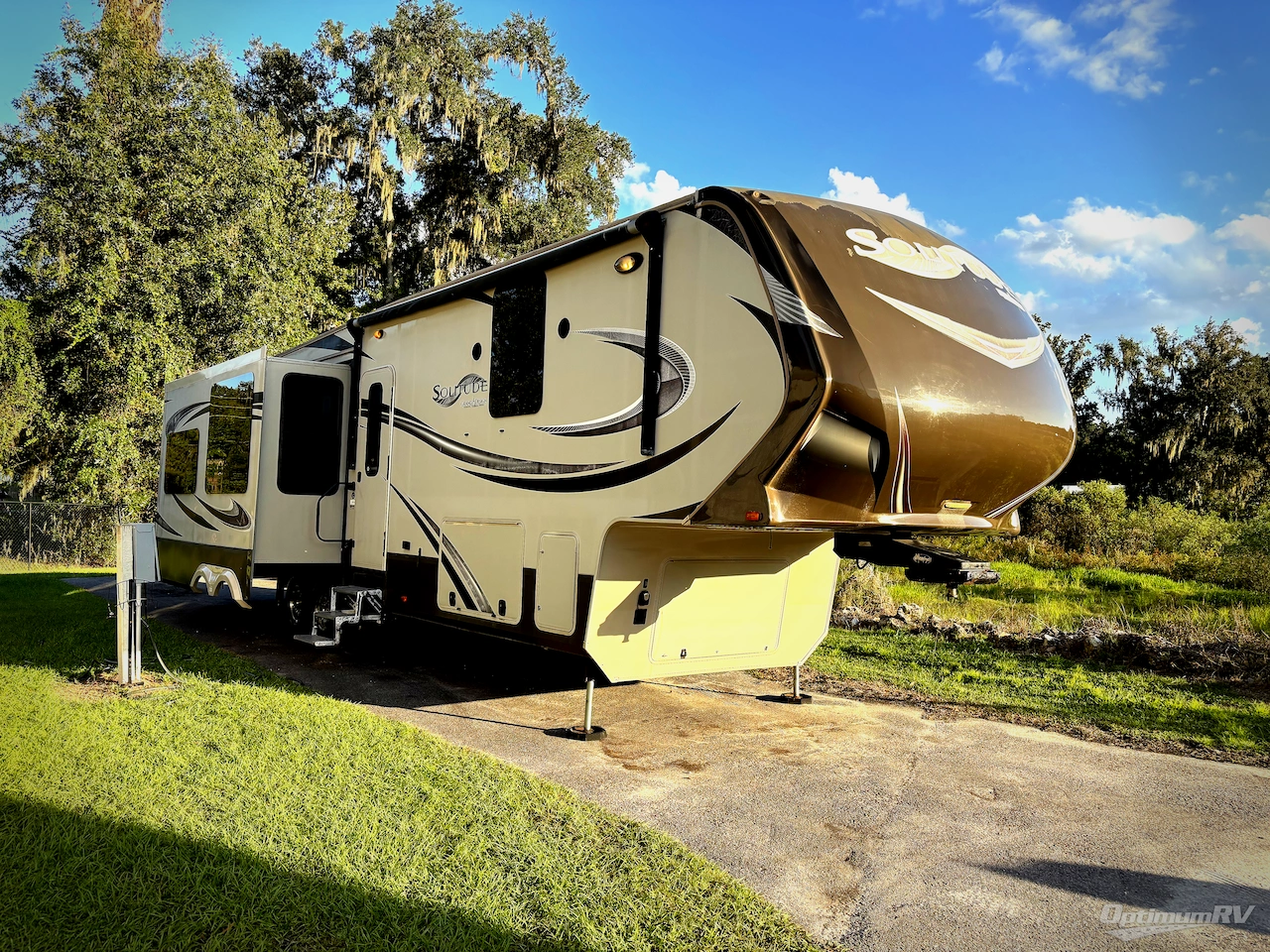 2015 Grand Design Solitude 369RL Photo 1