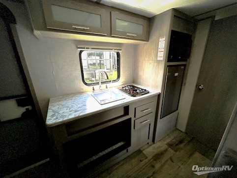 2023 Dutchmen Coleman 17B RV Photo 3