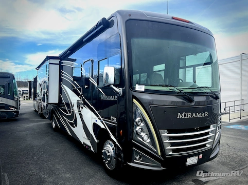 Used 2022 Thor Miramar 37.1 Featured Photo
