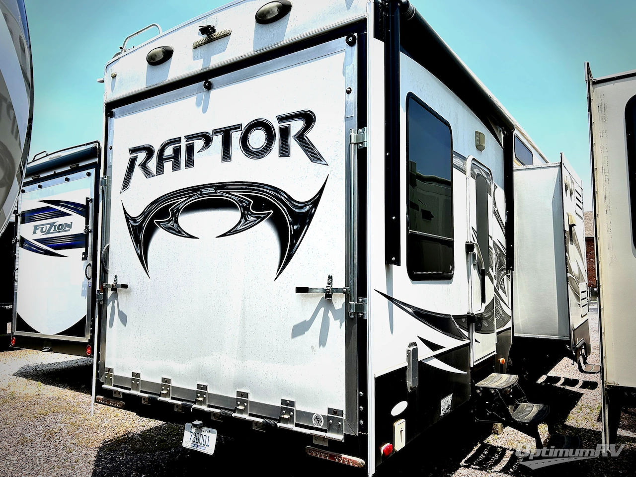 2013 Keystone Raptor 310TS Photo 2