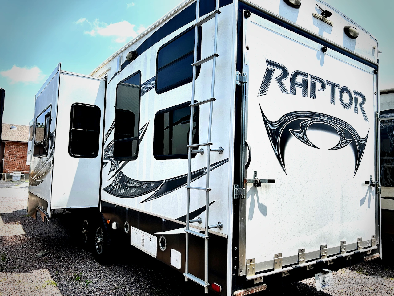 2013 Keystone Raptor 310TS Photo 3
