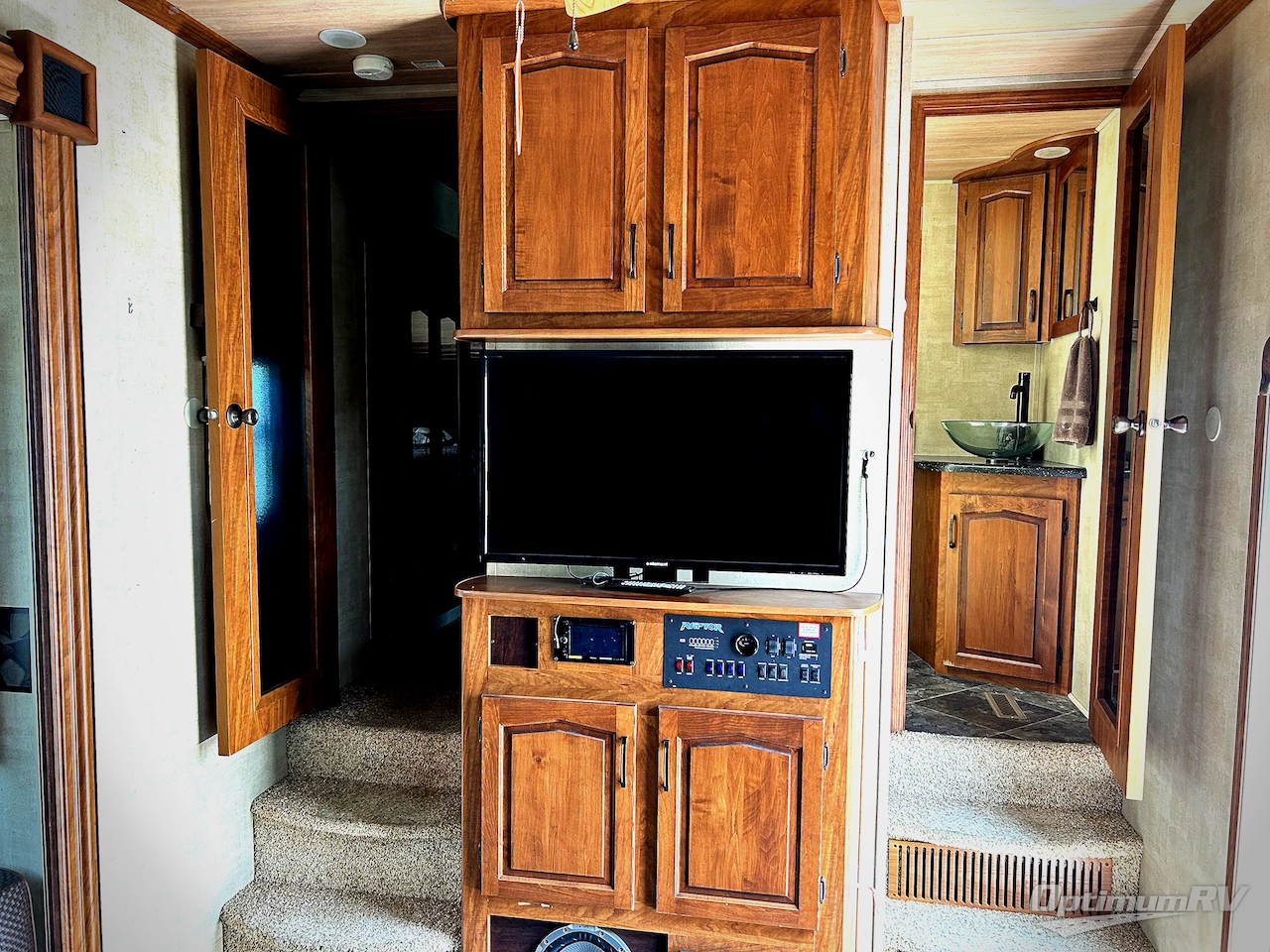 2013 Keystone Raptor 310TS Photo 11