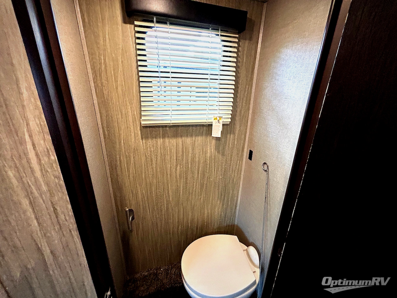 2018 Heartland Road Warrior 427 Photo 22