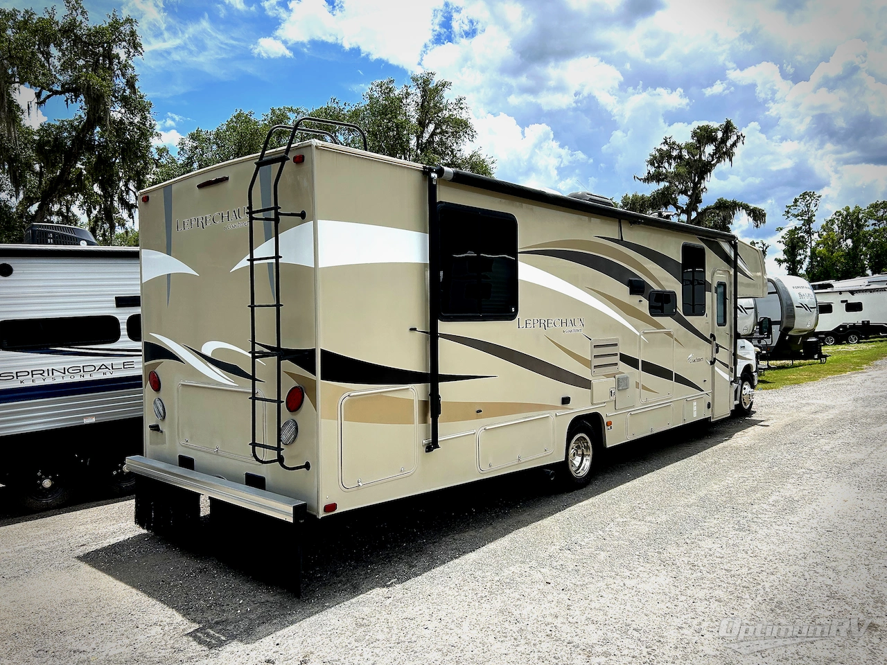 2019 Coachmen Leprechaun 319MB Ford 450 Photo 2