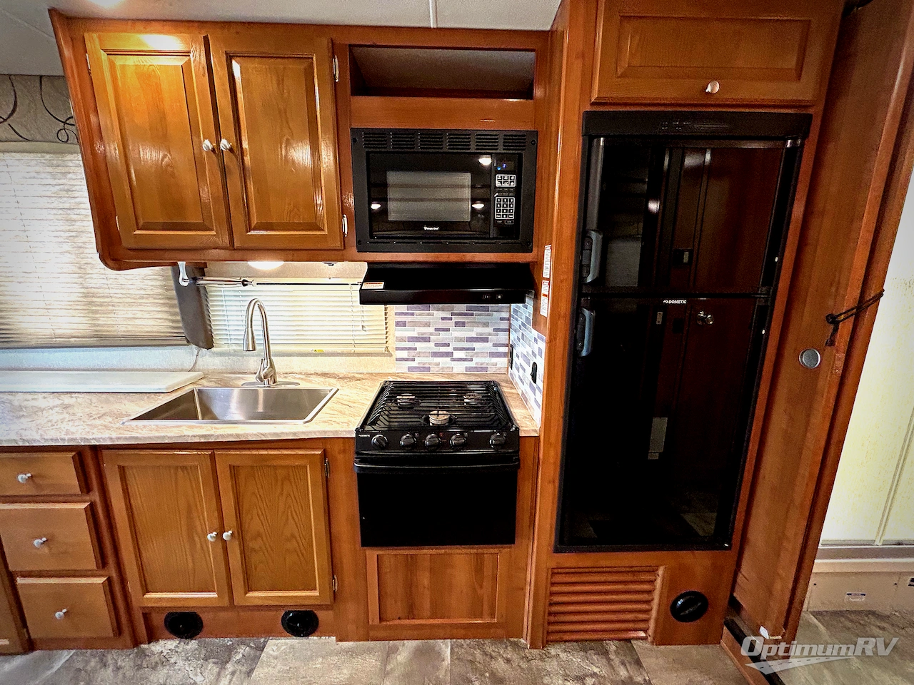 2019 Coachmen Leprechaun 319MB Ford 450 Photo 5