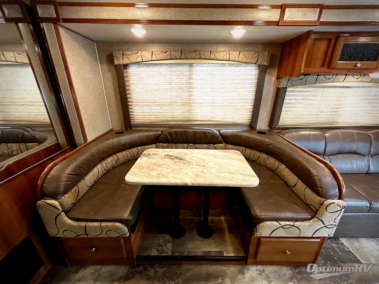2019 Coachmen Leprechaun 319MB Ford 450 Photo 14