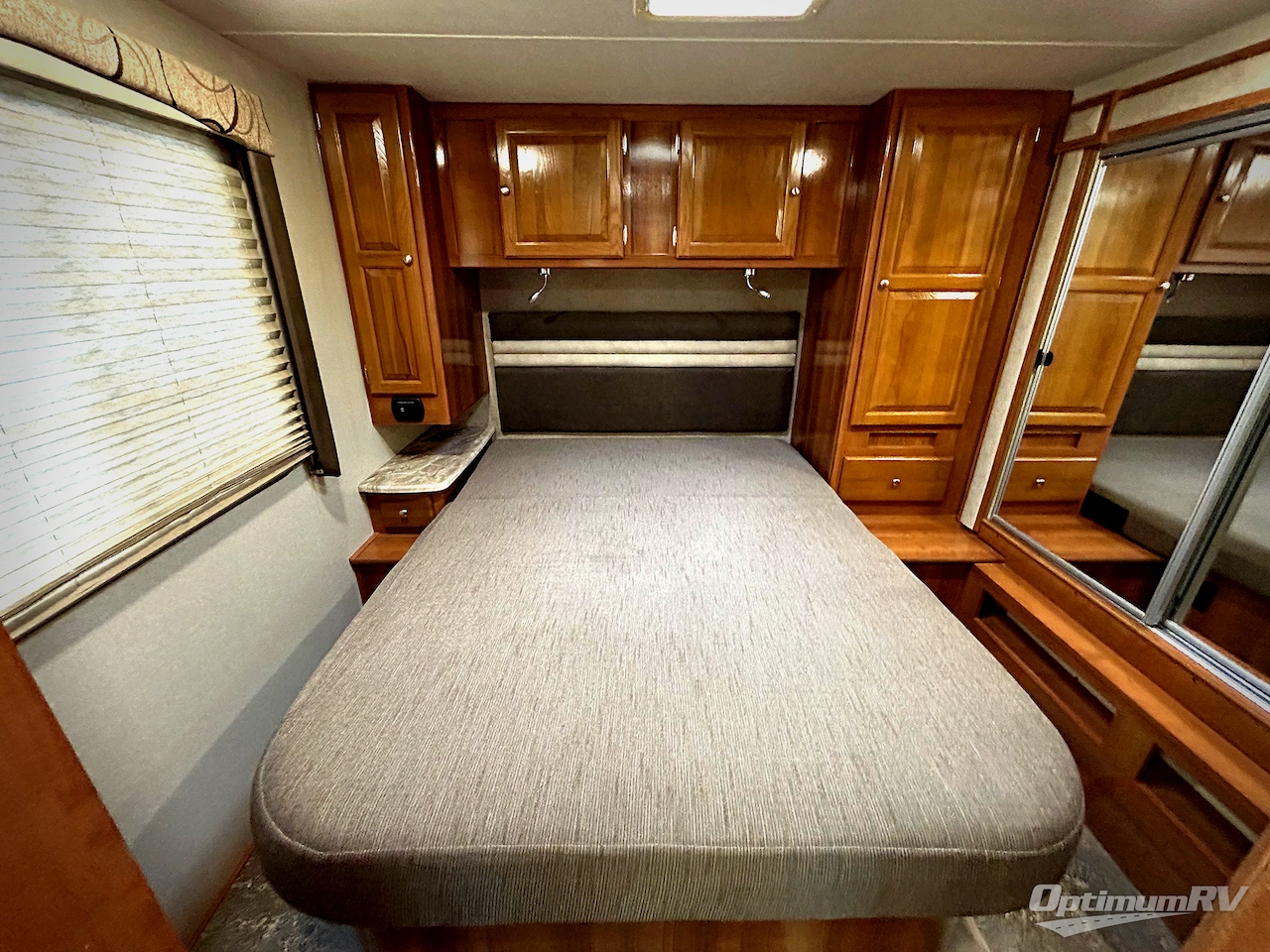 2019 Coachmen Leprechaun 319MB Ford 450 Photo 18