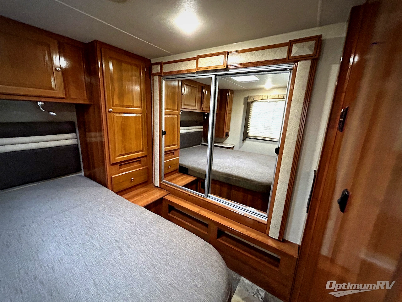 2019 Coachmen Leprechaun 319MB Ford 450 Photo 19