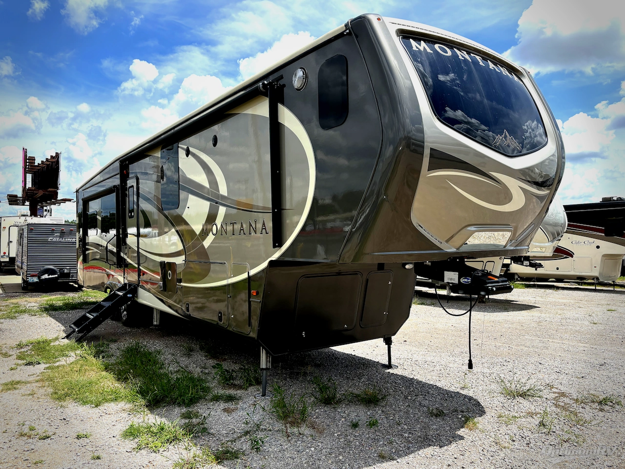 2017 Keystone Montana 3921 FB Photo 1