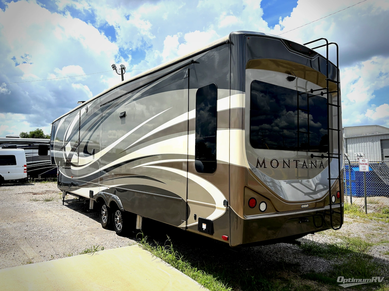 2017 Keystone Montana 3921 FB Photo 3