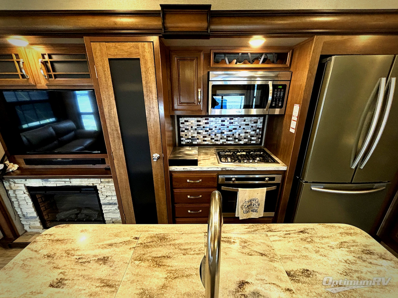 2017 Keystone Montana 3921 FB Photo 5