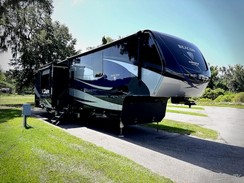 Used 2021 VanLeigh Beacon 41LKB Featured Photo