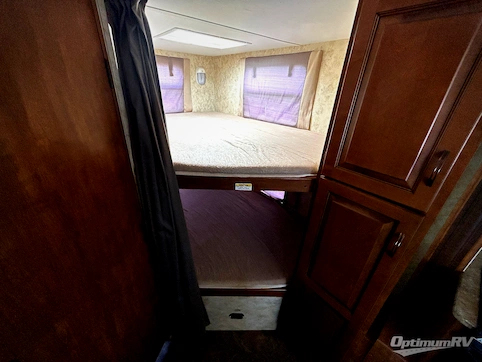 2011 Keystone Bullet 281BHS RV Photo 4