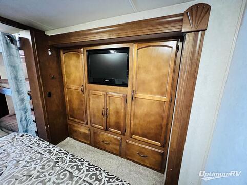 2014 Coachmen Mirada 34BH RV Photo 4