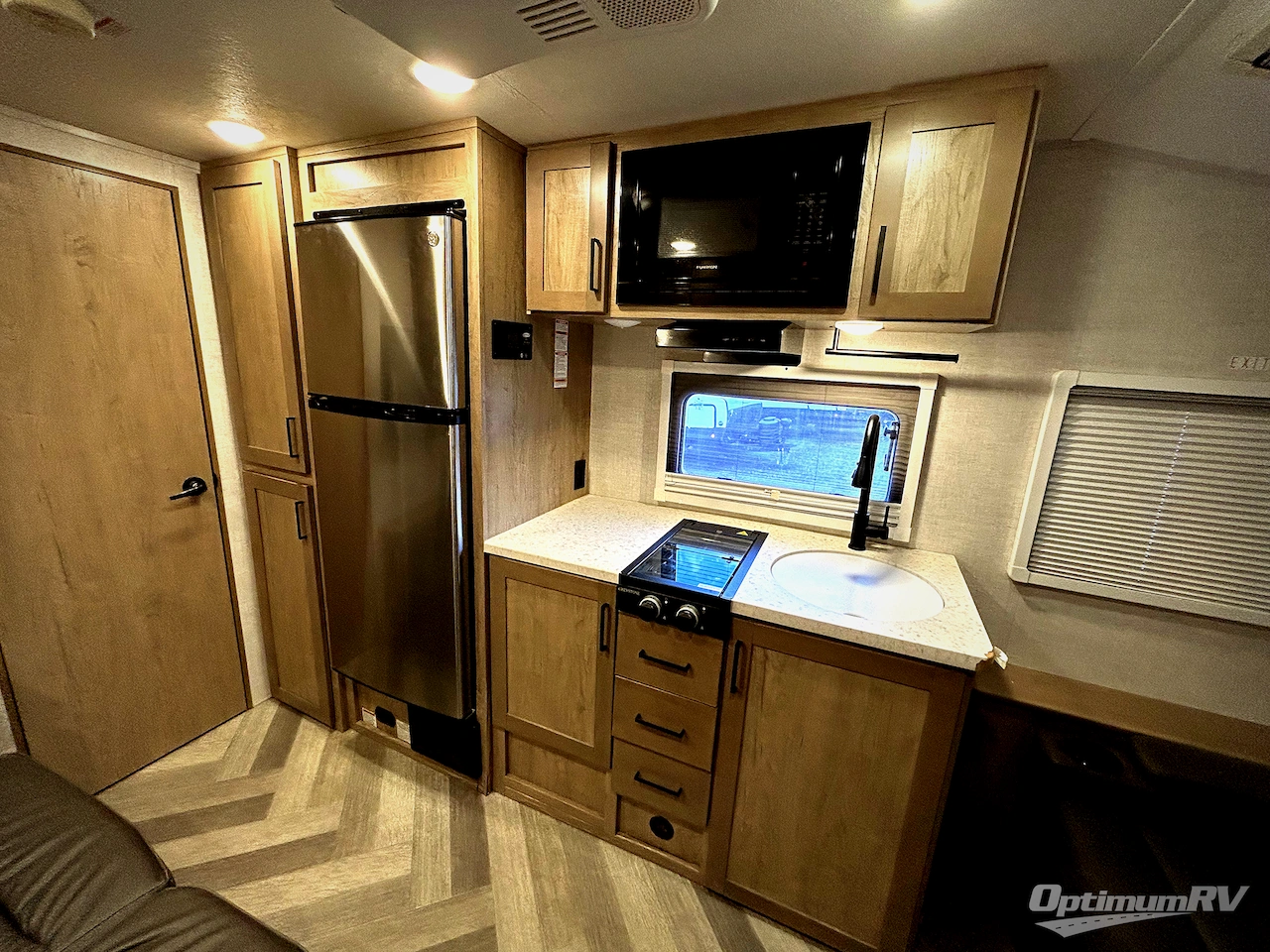 2022 Ember Overland Series 170MRB Photo 6