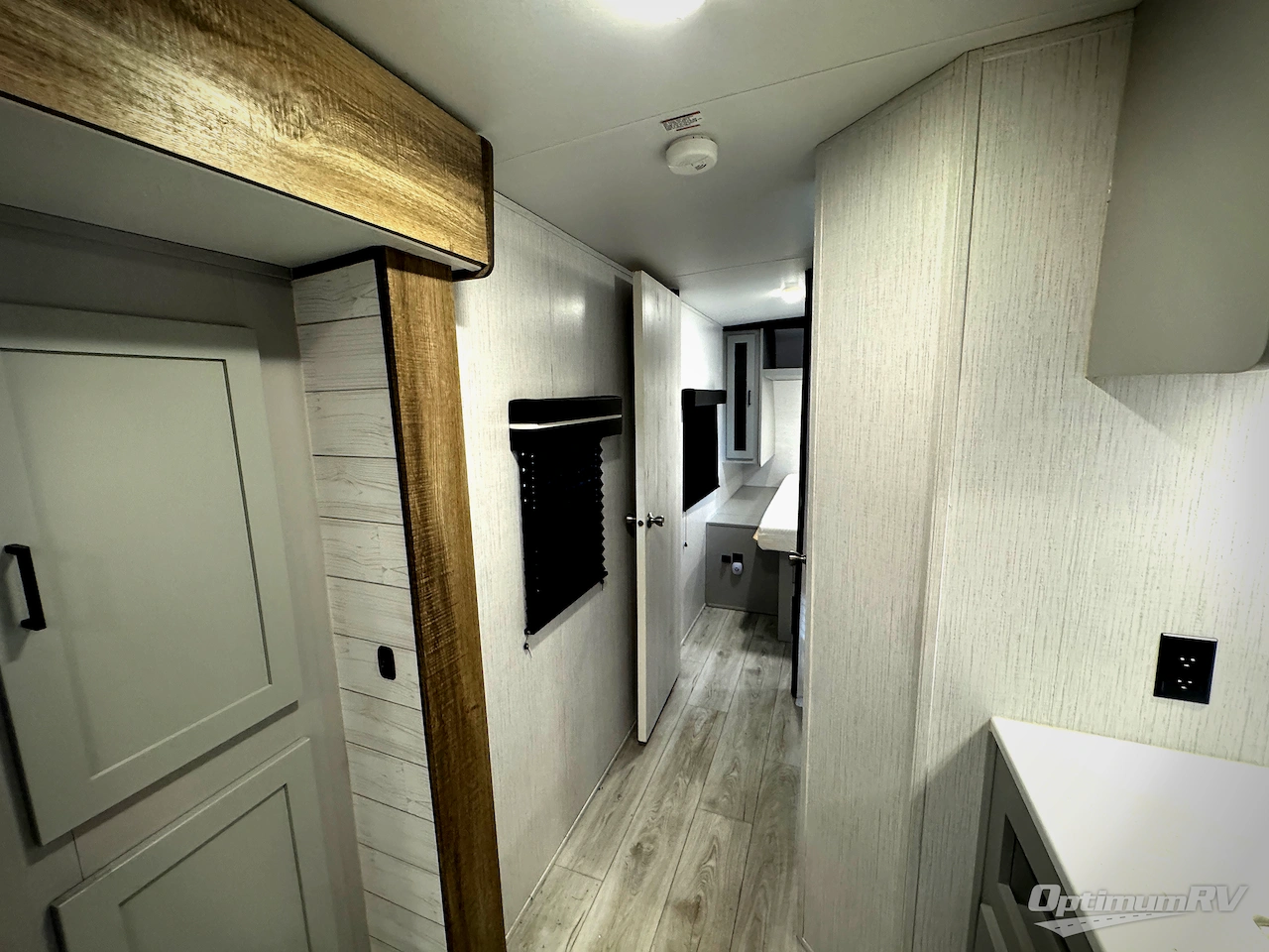 2023 Heartland North Trail 26RLX Photo 19