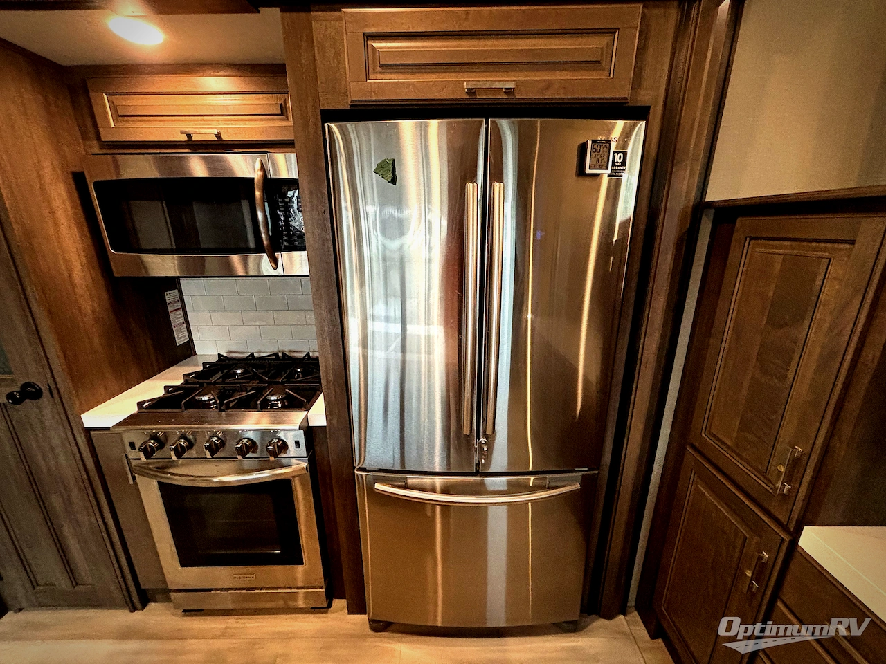 2021 Grand Design Solitude 380FL Photo 10