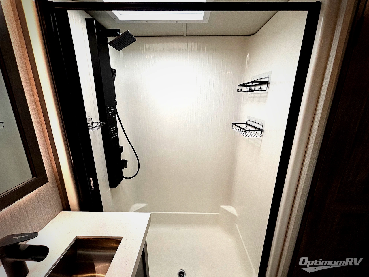 2021 Grand Design Solitude 380FL Photo 16