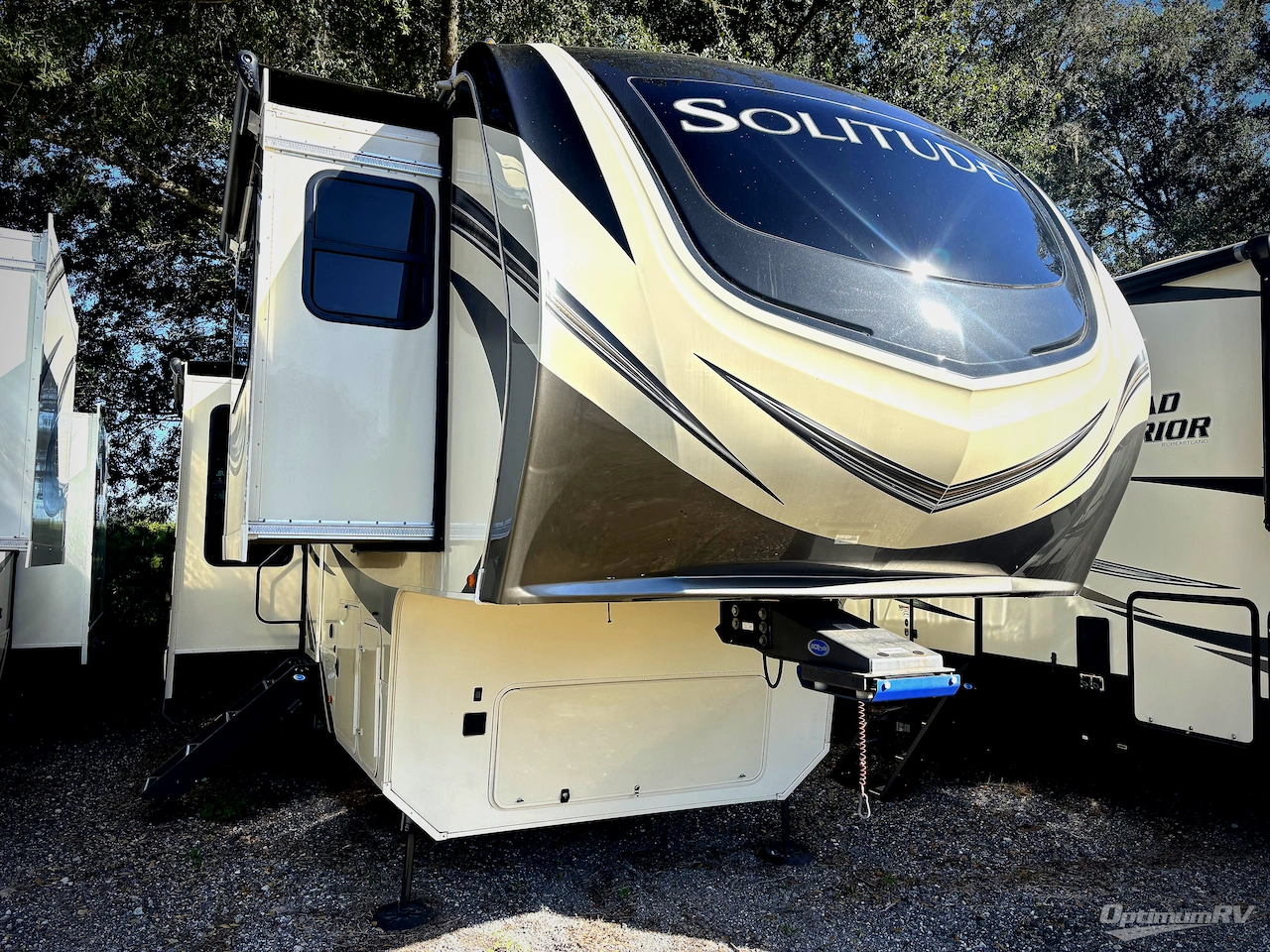 2021 Grand Design Solitude 380FL Photo 20
