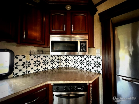 2015 Palomino Columbus F340RK RV Photo 3
