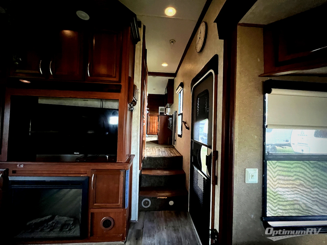 2015 Palomino Columbus F340RK Photo 15