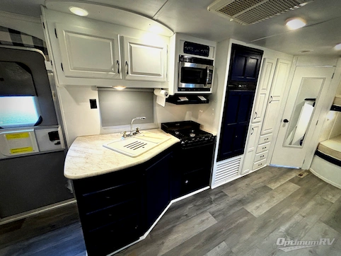 2014 Jayco Jay Flight 28BHBE RV Photo 3