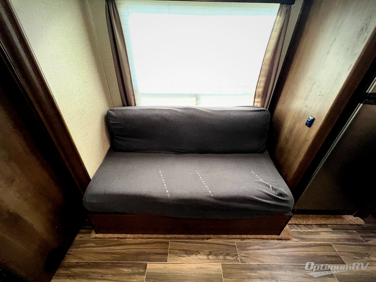 2019 Shasta Shasta 25RS Photo 7