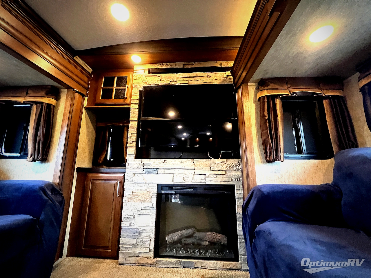 2016 Keystone Montana 3791 RD Photo 9
