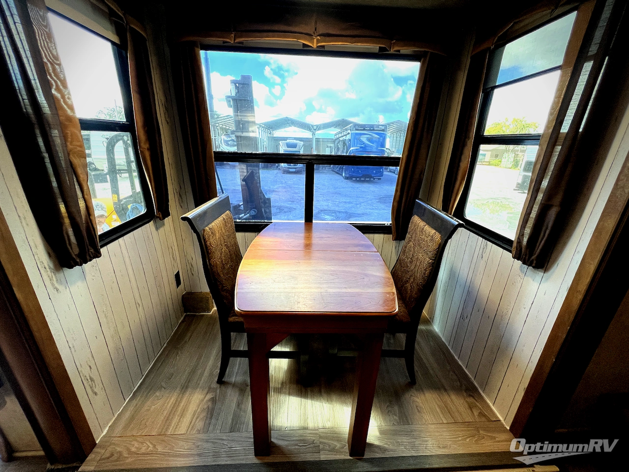 2016 Keystone Montana 3791 RD Photo 10