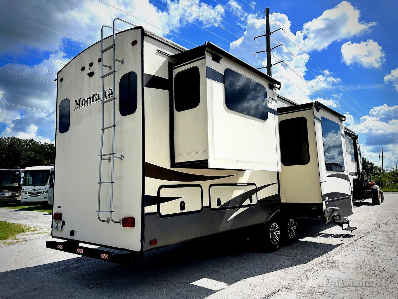 2016 Keystone Montana 3791 RD Photo 3